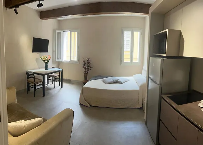 Smartroom Lula Di Ξενοδοχείο με διαμερίσματα Correggio